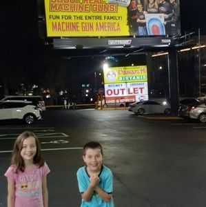 Meet your Posher, Nuno